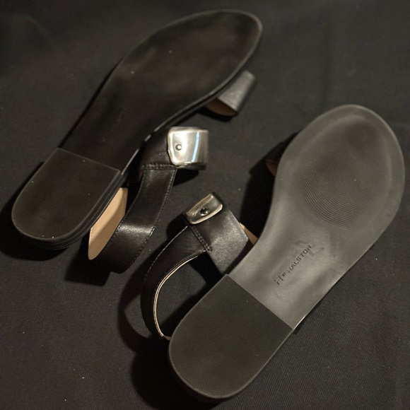 EUC H by Halston black leather Baily size 11 - Picture 2 of 5